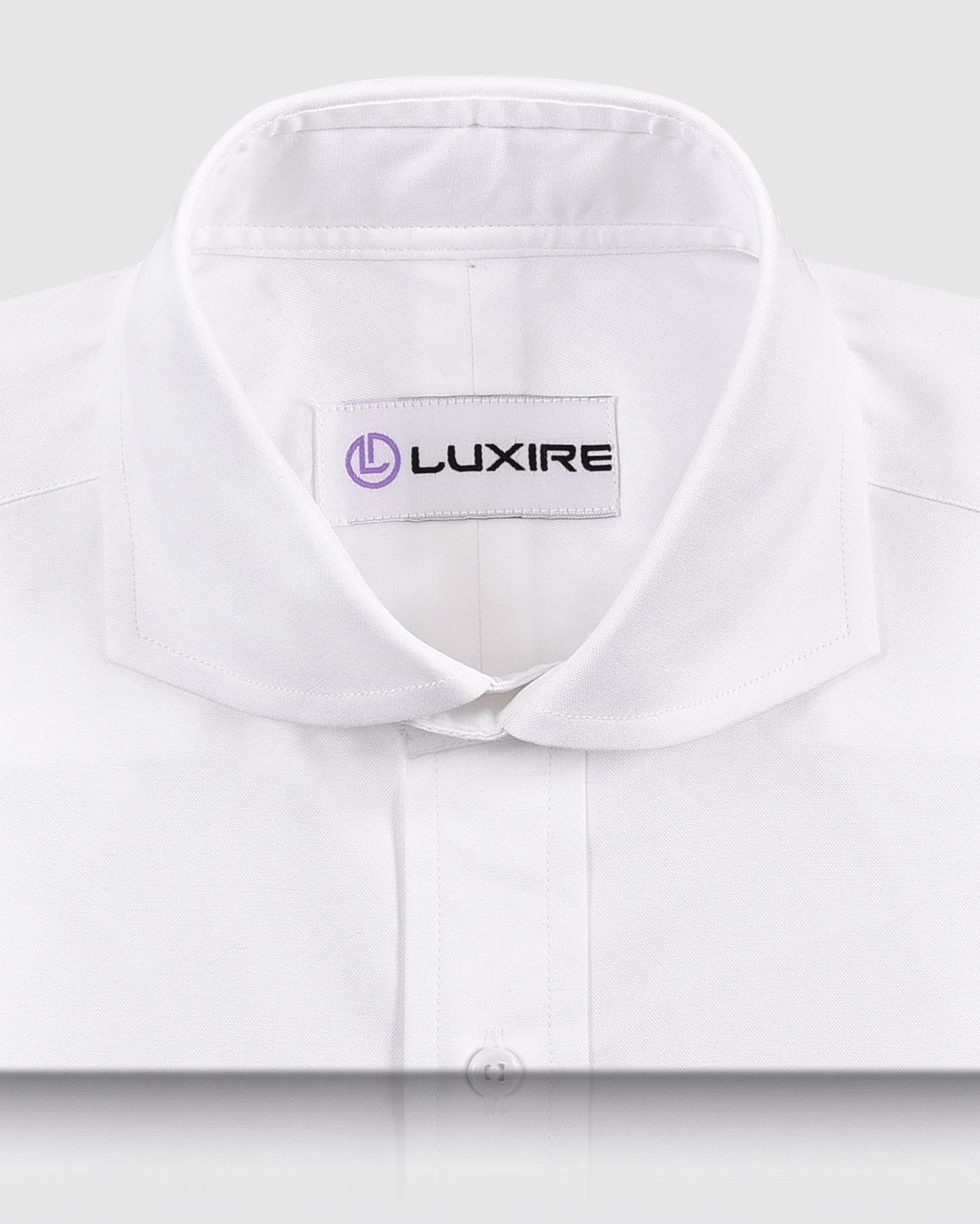 Collar of the custom oxford shirt for men by Luxire in white pinpoint