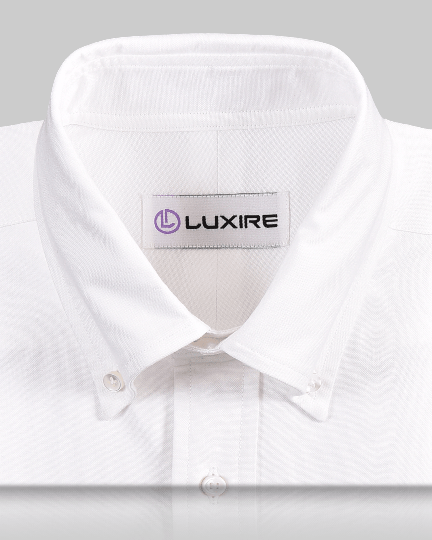 Collar of the custom oxford shirt for men by Luxire in warzone white
