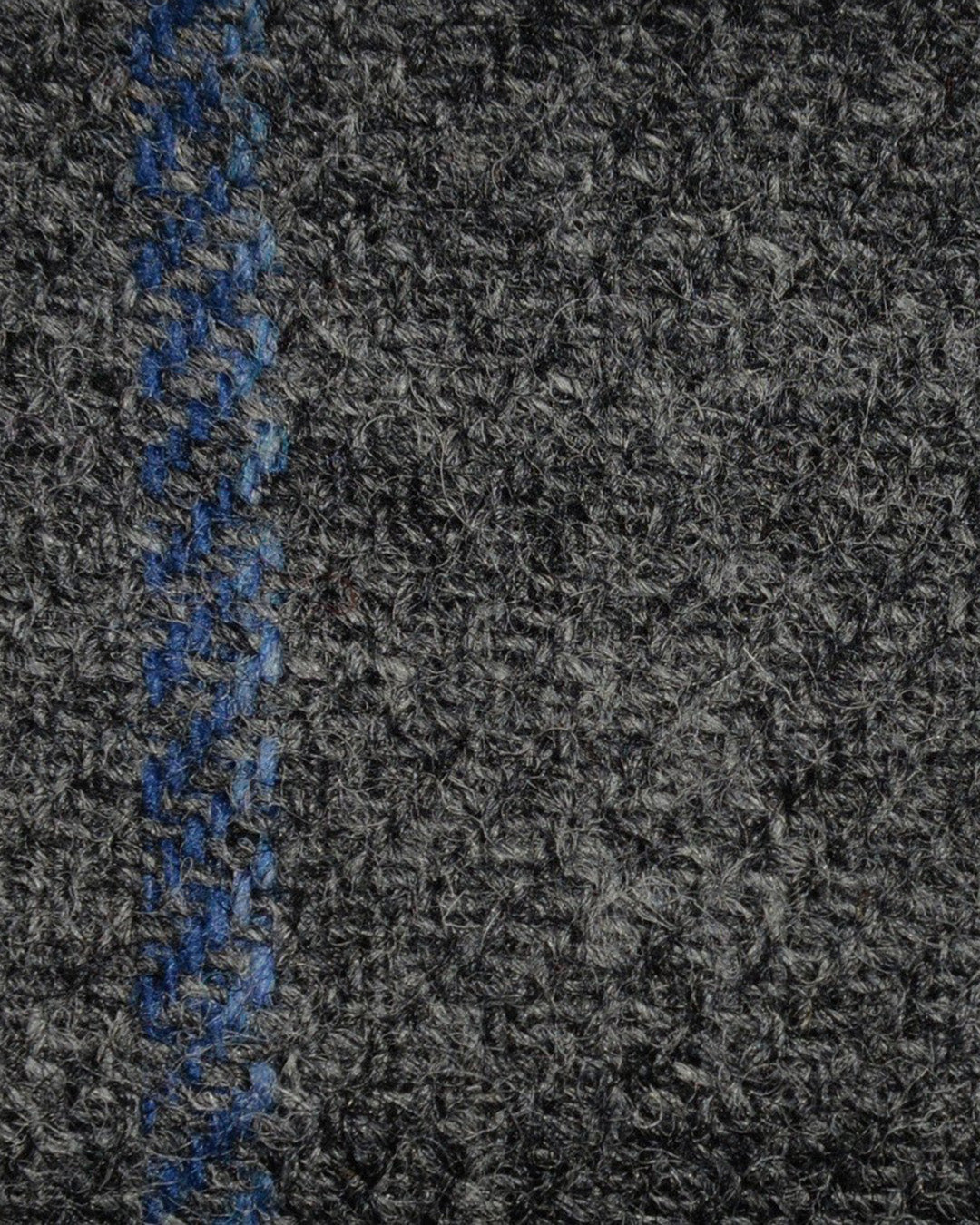 Holland & Sherry Tweed Wool Blue Sky Blue on Darkgrey - 4