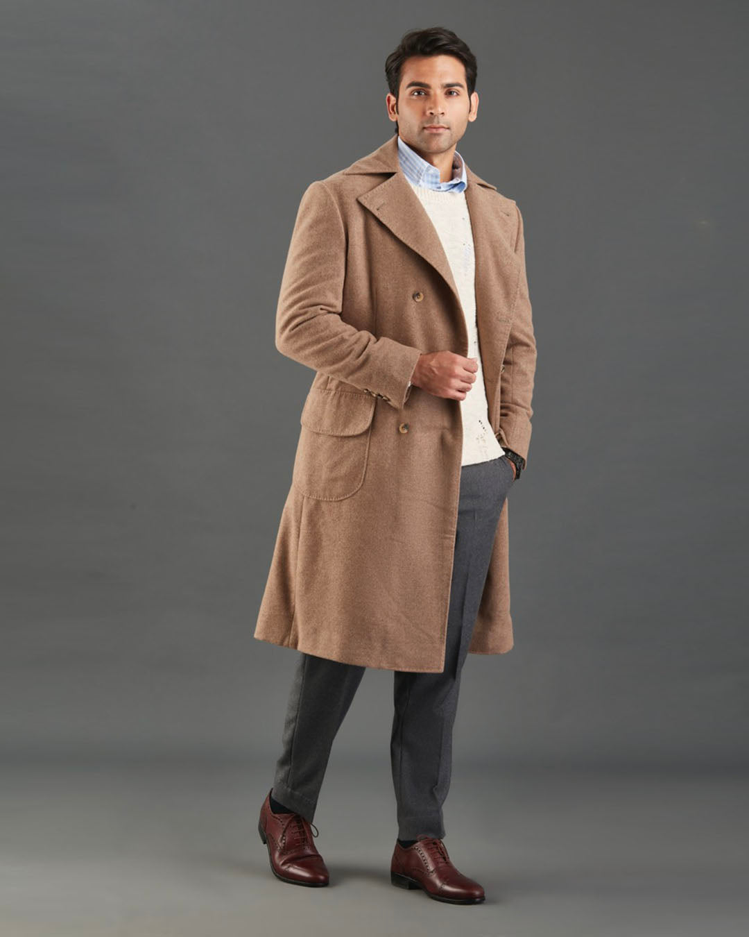 Drago 5% Cashmere 95% Wool: Fawn Flannel Over Coat - 7