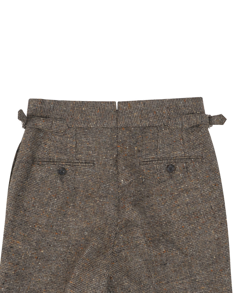 Mouchoir De Poche Luxe Camel Donegal Tweed – 25x25 Cm – Style Élégant & Raffiné